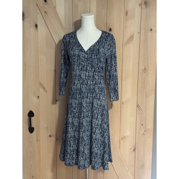 Garnet Hill | Brianna Surplice Knit Dress Navy Print Long Sleeve Midi | Size M - Picture 1 of 14